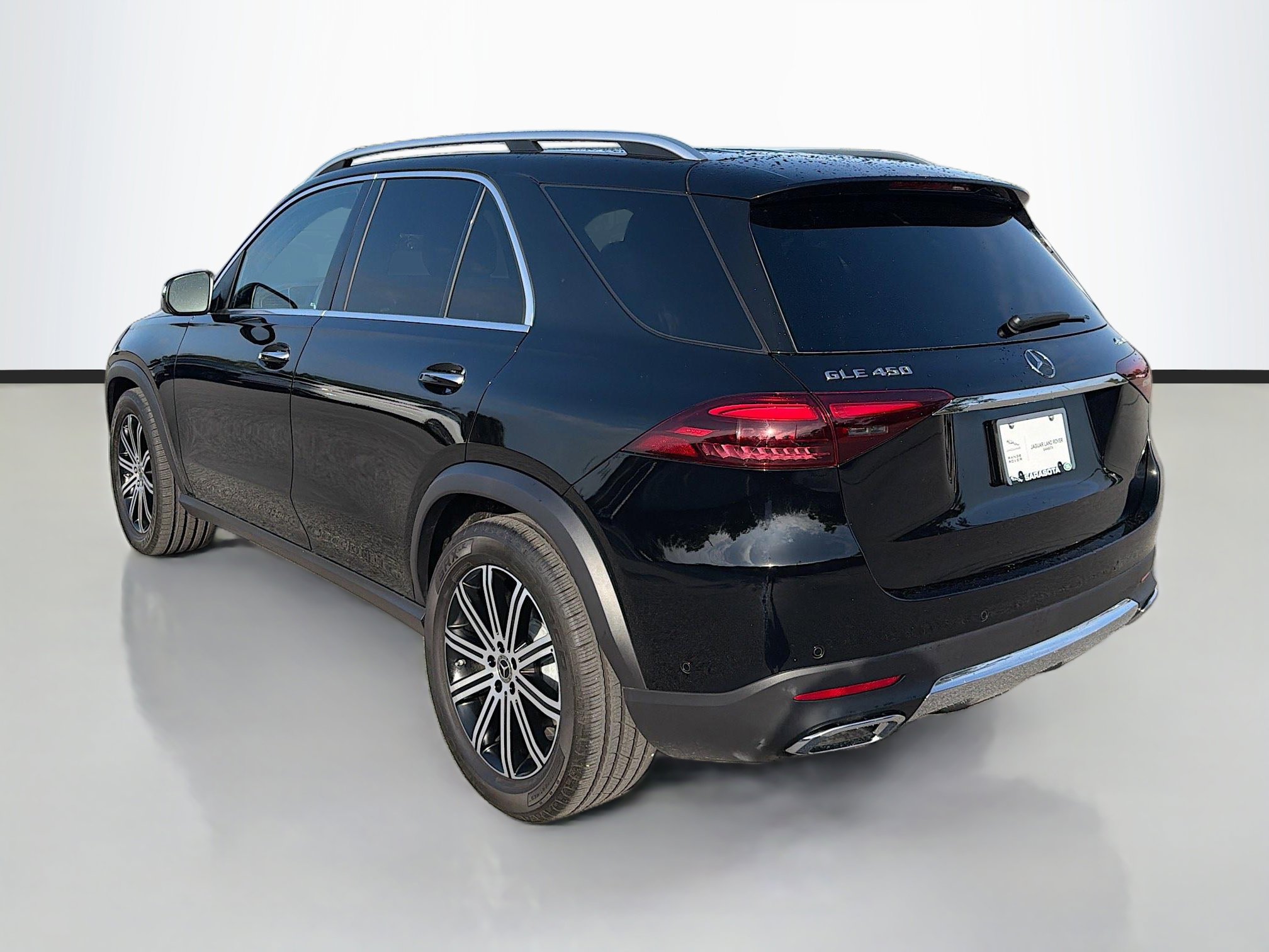 Used 2025 Mercedes-Benz GLE 450 4MATIC image 3