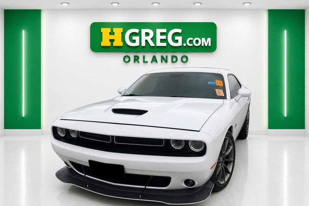 Used 2022 Dodge Challenger GT RWD image 7