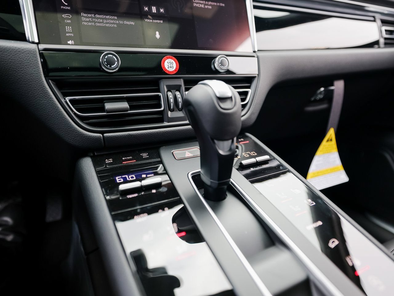 Certified 2026 Porsche Macan S AWD/4WD image 20