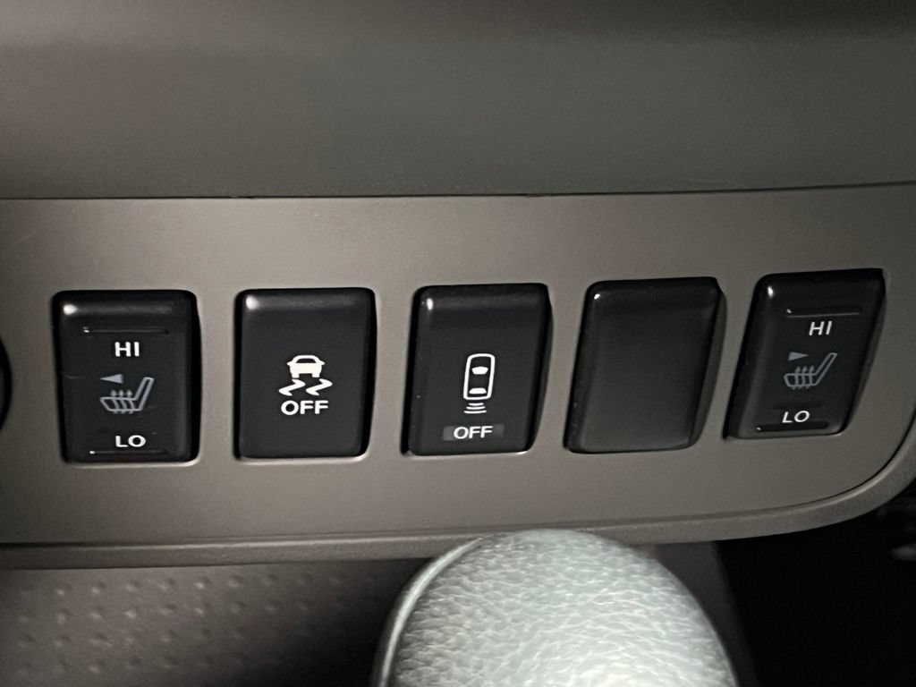 Used 2021 Nissan Frontier SV AWD/4WD image 29