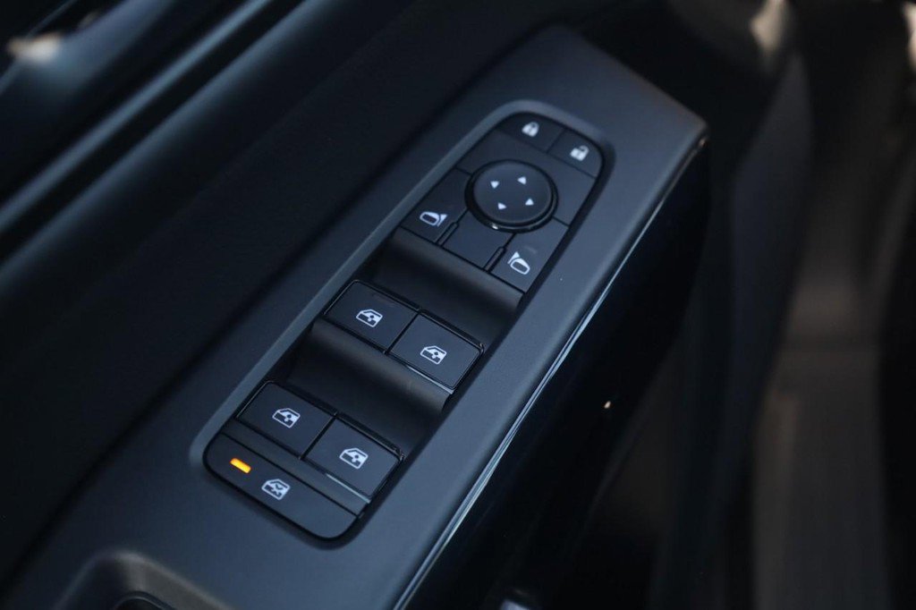 New 2026 Nissan Pathfinder SV AWD/4WD image 11