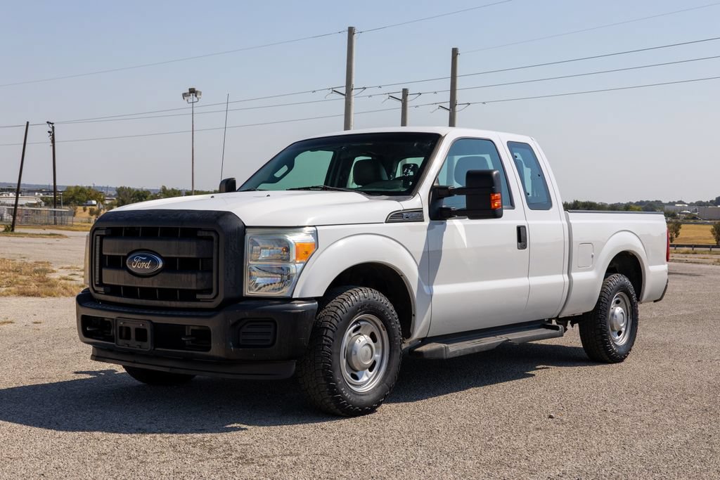 Used 2015 Ford F250 XL w/ Power Equipment Group RWD image 3