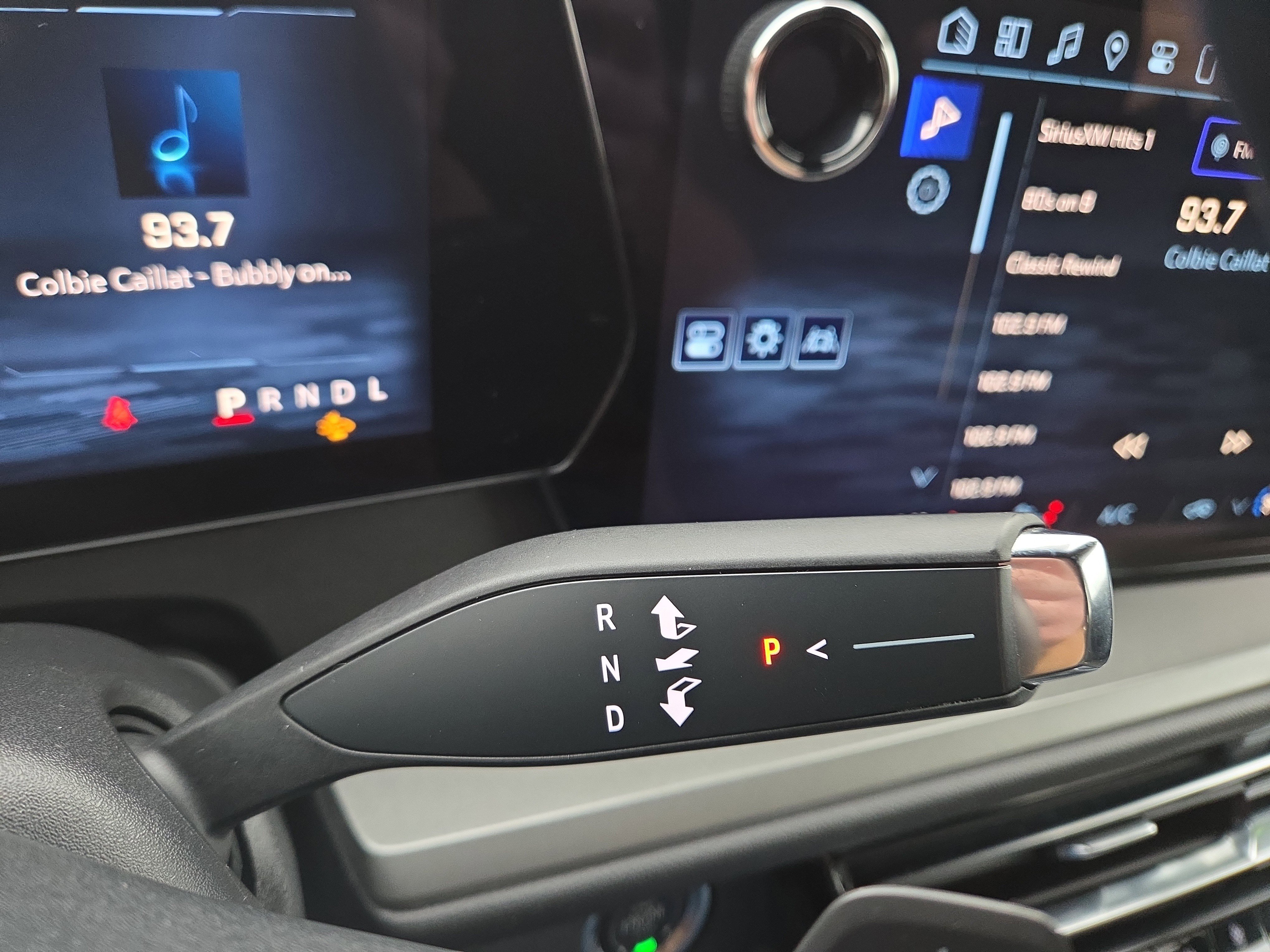 Used 2024 Chevrolet Traverse LT image 24