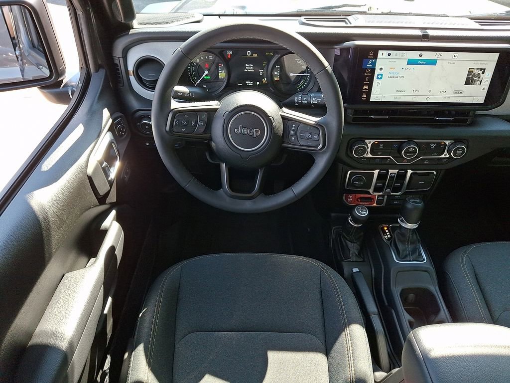 Used 2025 Jeep Wrangler Unlimited Sport S 4xe AWD/4WD image 11