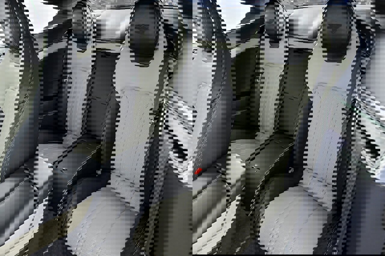 Used 2021 Bentley Continental GT image 24