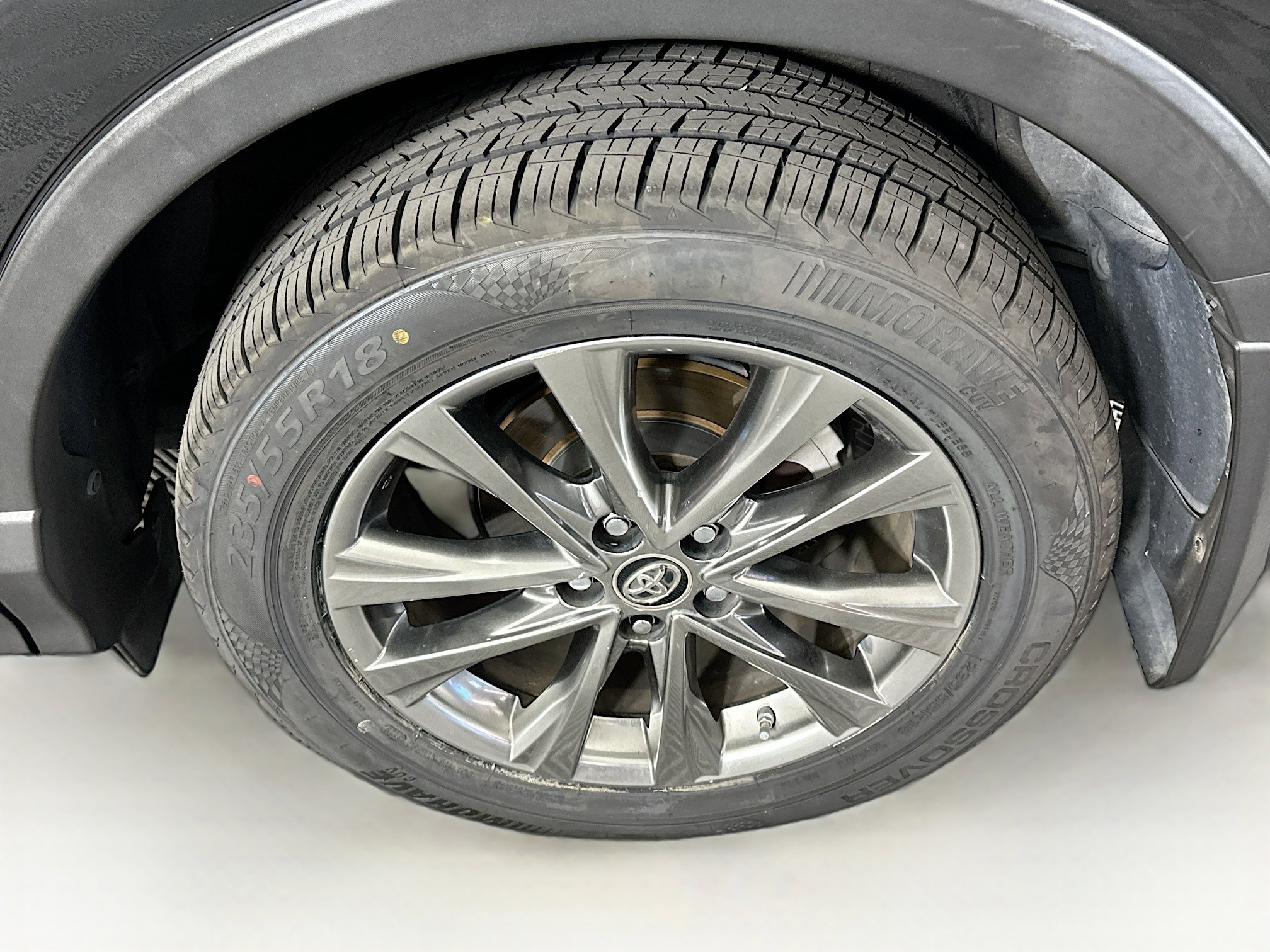 Used 2018 Toyota RAV4 Limited image 11