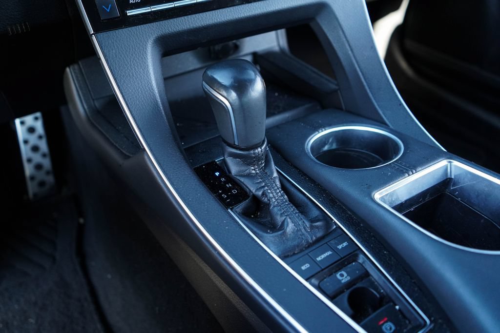 Used 2019 Toyota Avalon XSE FWD image 34