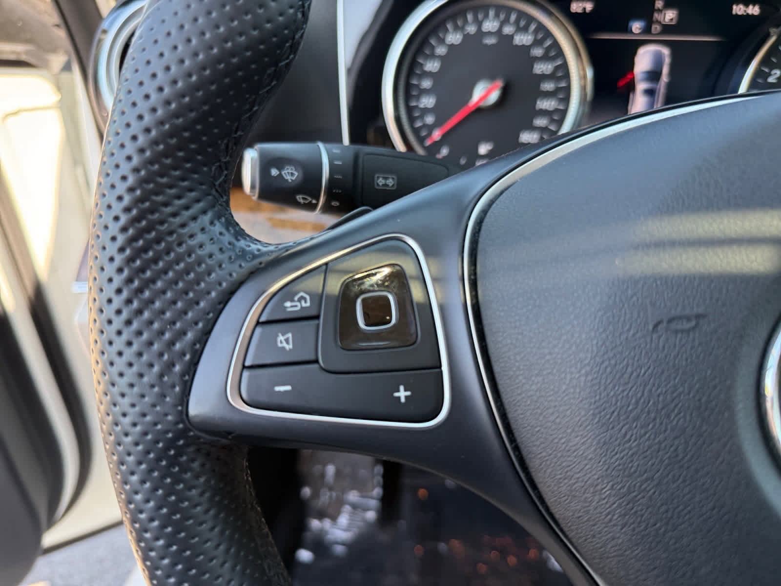 Certified 2017 Mercedes-Benz E 300 4MATIC image 25