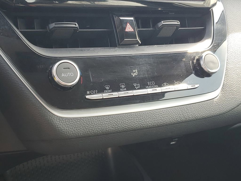 Used 2024 Toyota Corolla LE image 19