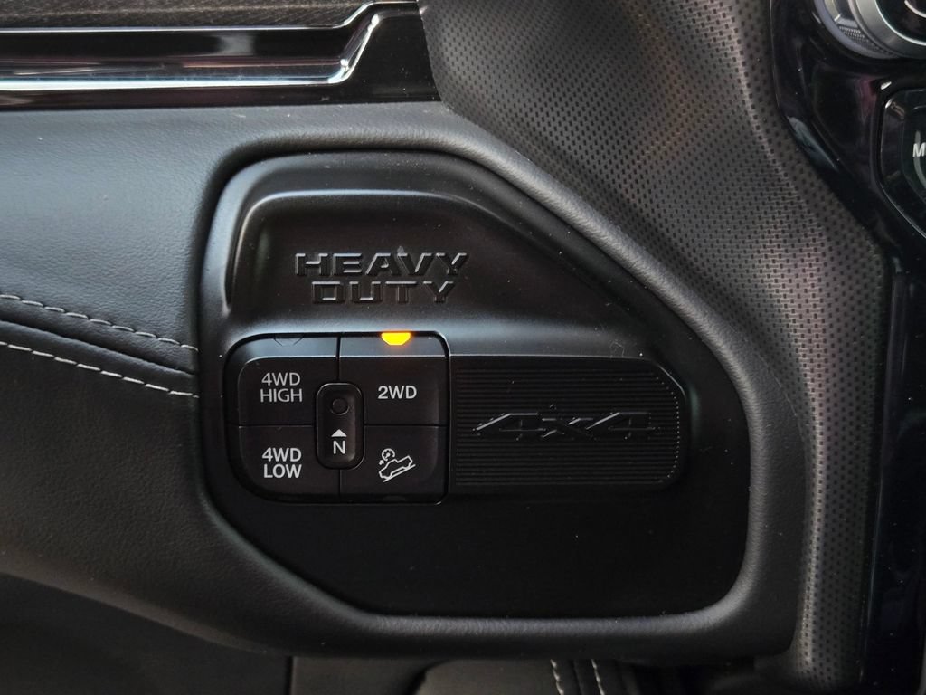 Used 2022 RAM 2500 Limited AWD/4WD image 24