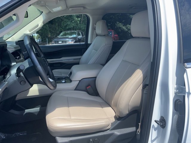 Used 2022 Ford Expedition Max XLT image 5