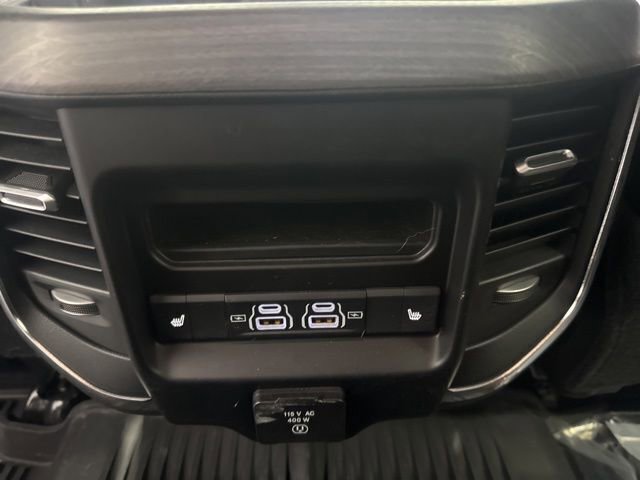 Used 2025 RAM 2500 Laramie AWD/4WD image 18