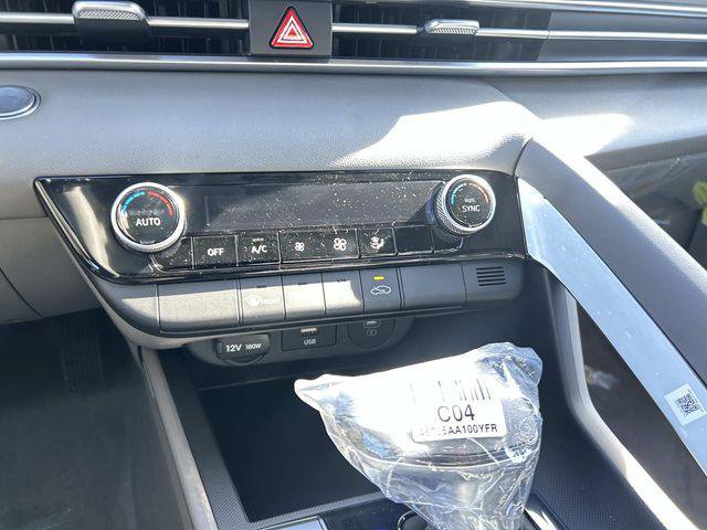 New 2026 Hyundai Elantra Blue image 10