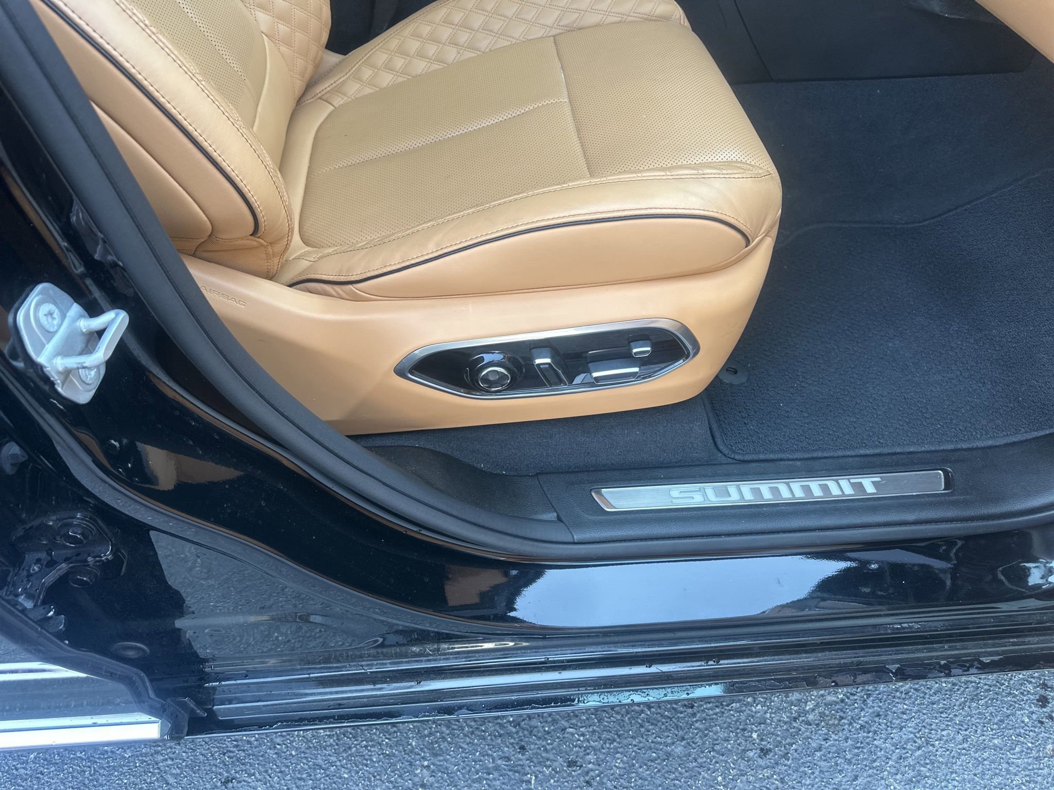 Used 2021 Jeep Grand Cherokee L Summit image 8