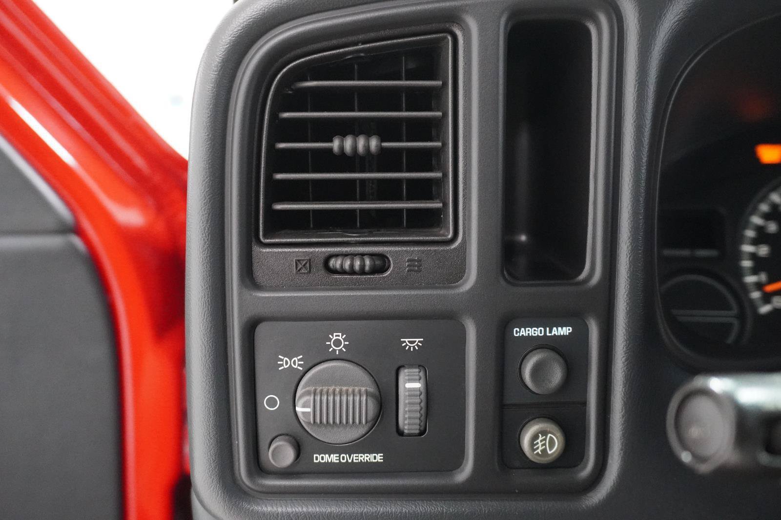 Used 2001 Chevrolet Silverado 1500 LT RWD image 12