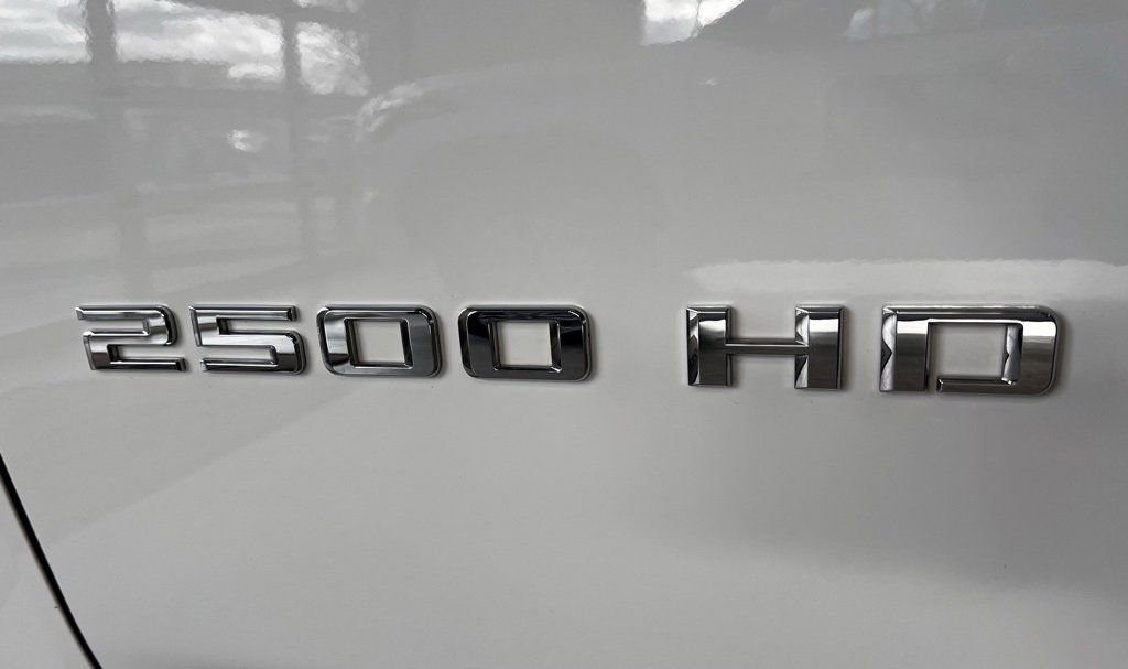 Used 2023 Chevrolet Silverado 2500 LTZ w/ LTZ Convenience Package image 14