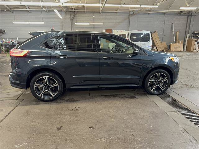 Used 2023 Ford Edge ST AWD/4WD image 6