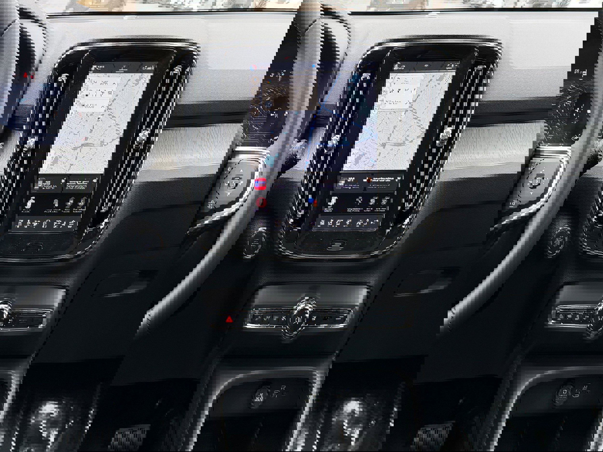 New 2026 Volvo XC40 B4 Plus image 12