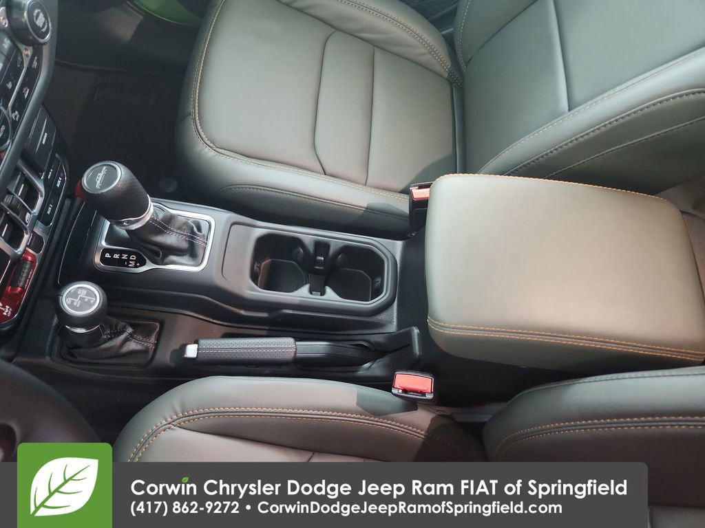 Certified 2025 Jeep Gladiator Mojave image 22