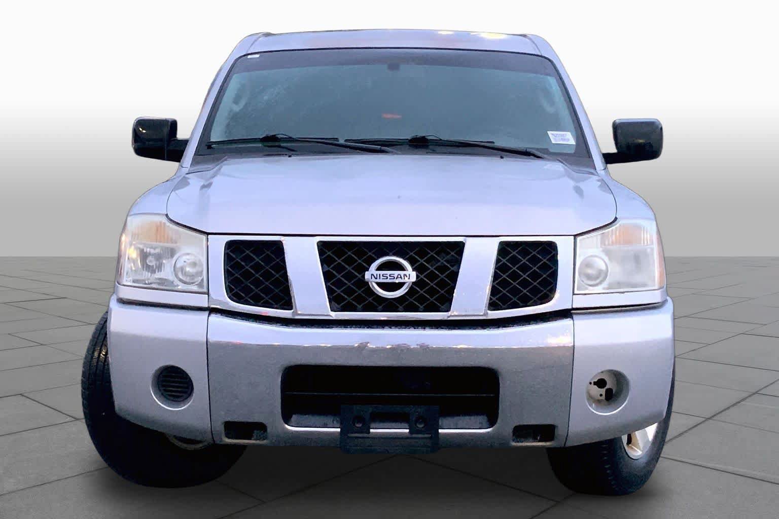 Used 2007 Nissan Titan SE RWD image 3
