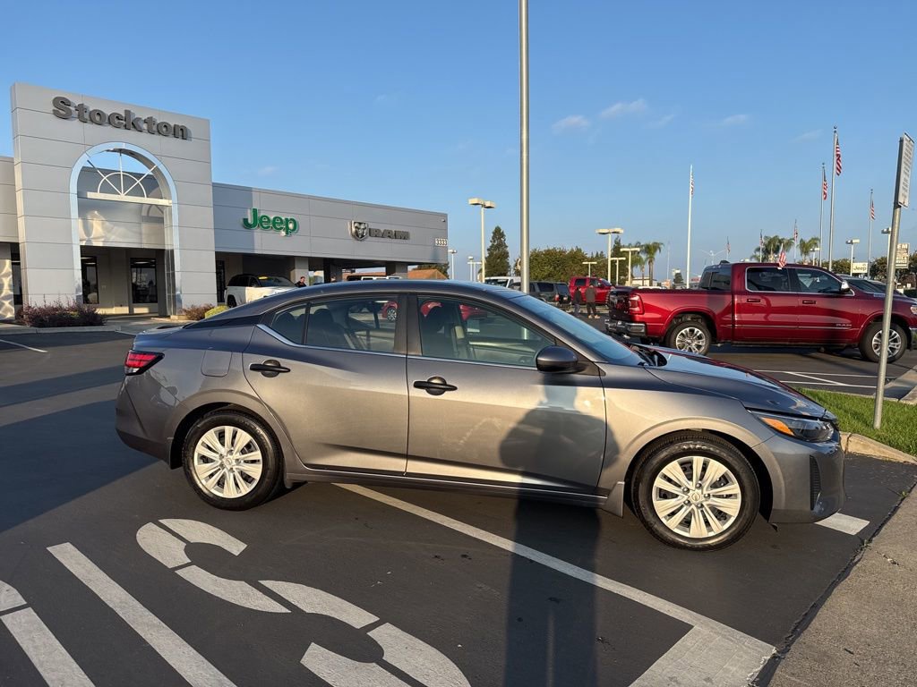 Used 2024 Nissan Sentra S image 3