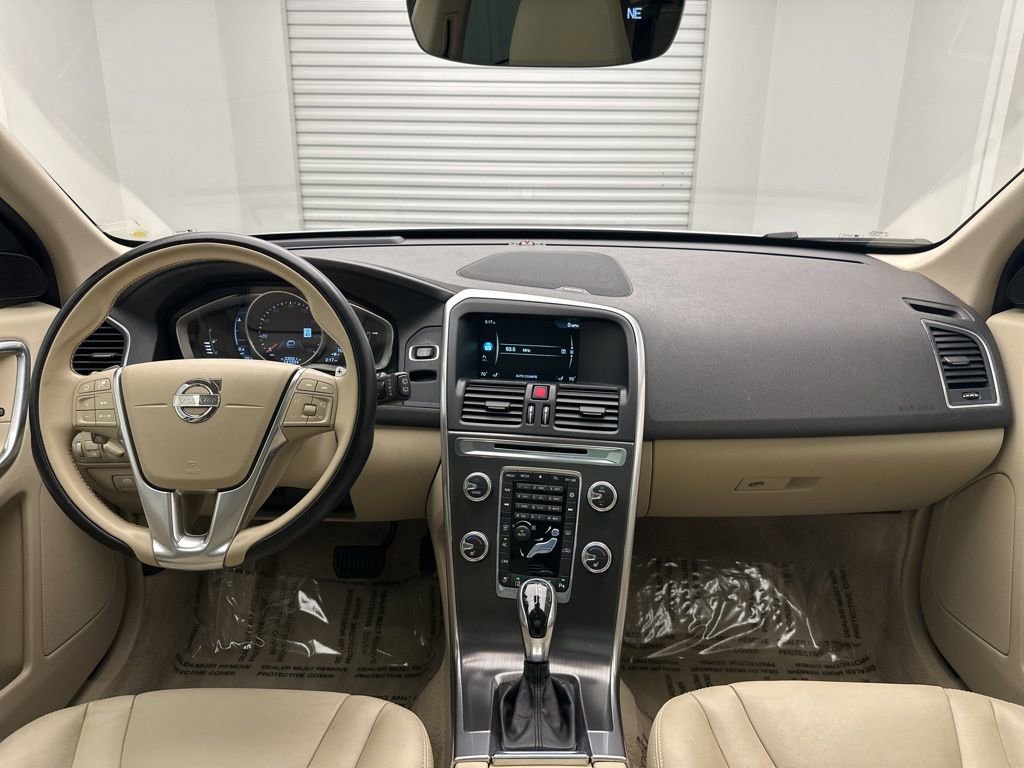 Used 2015 Volvo XC60 T6 Platinum AWD/4WD image 16