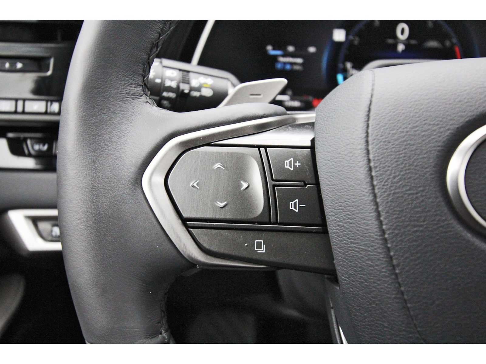 Used 2025 Lexus RX 350 Premium Plus w/ Convenience Package FWD image 15