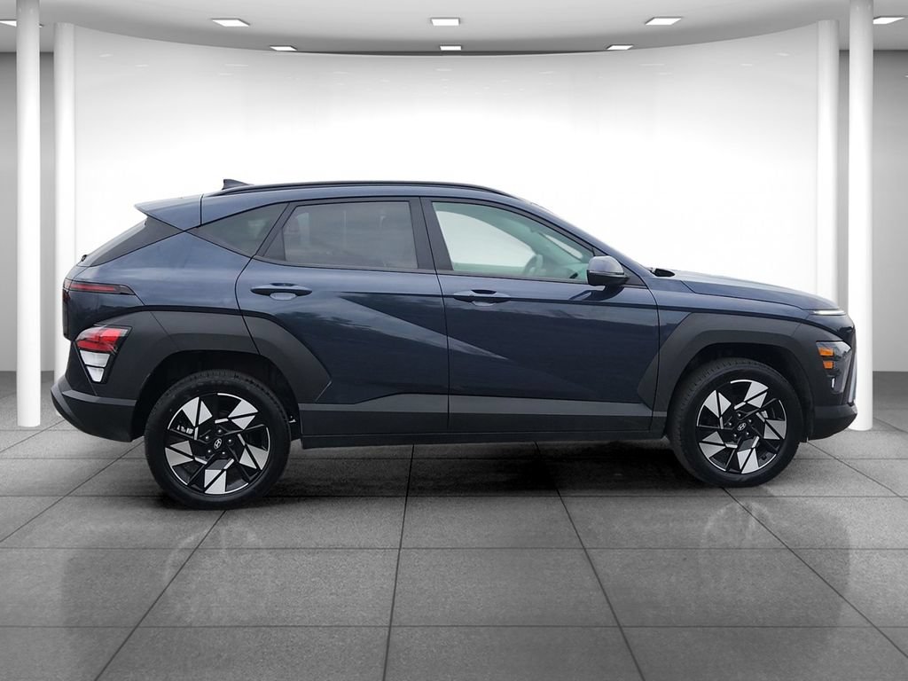 Used 2025 Hyundai Kona SEL AWD/4WD image 9