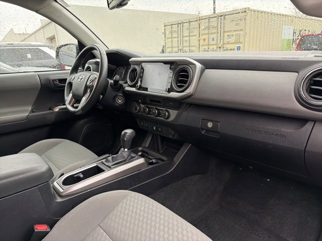 Used 2022 Toyota Tacoma SR5 w/ Technology Package image 31