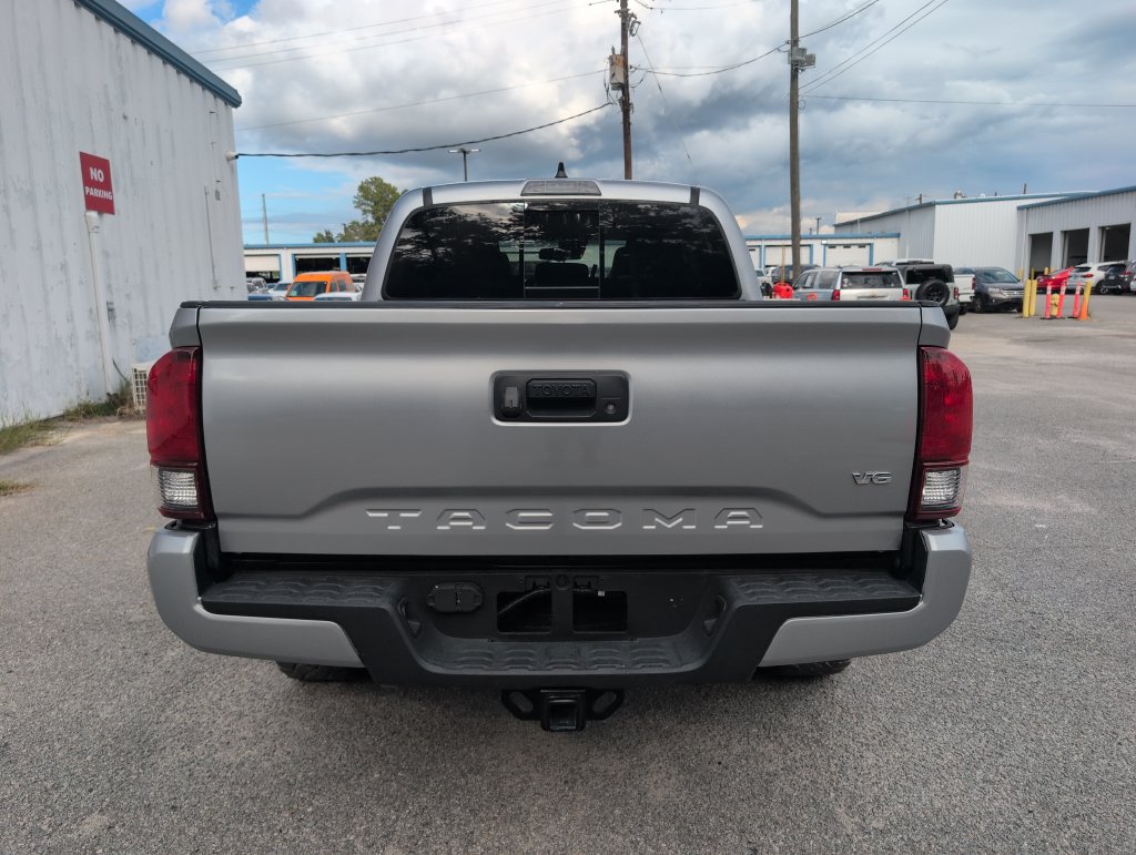 Used 2023 Toyota Tacoma SR5 w/ Technology Package AWD/4WD image 7