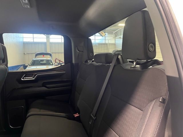 Used 2025 Chevrolet Silverado 1500 LT image 18