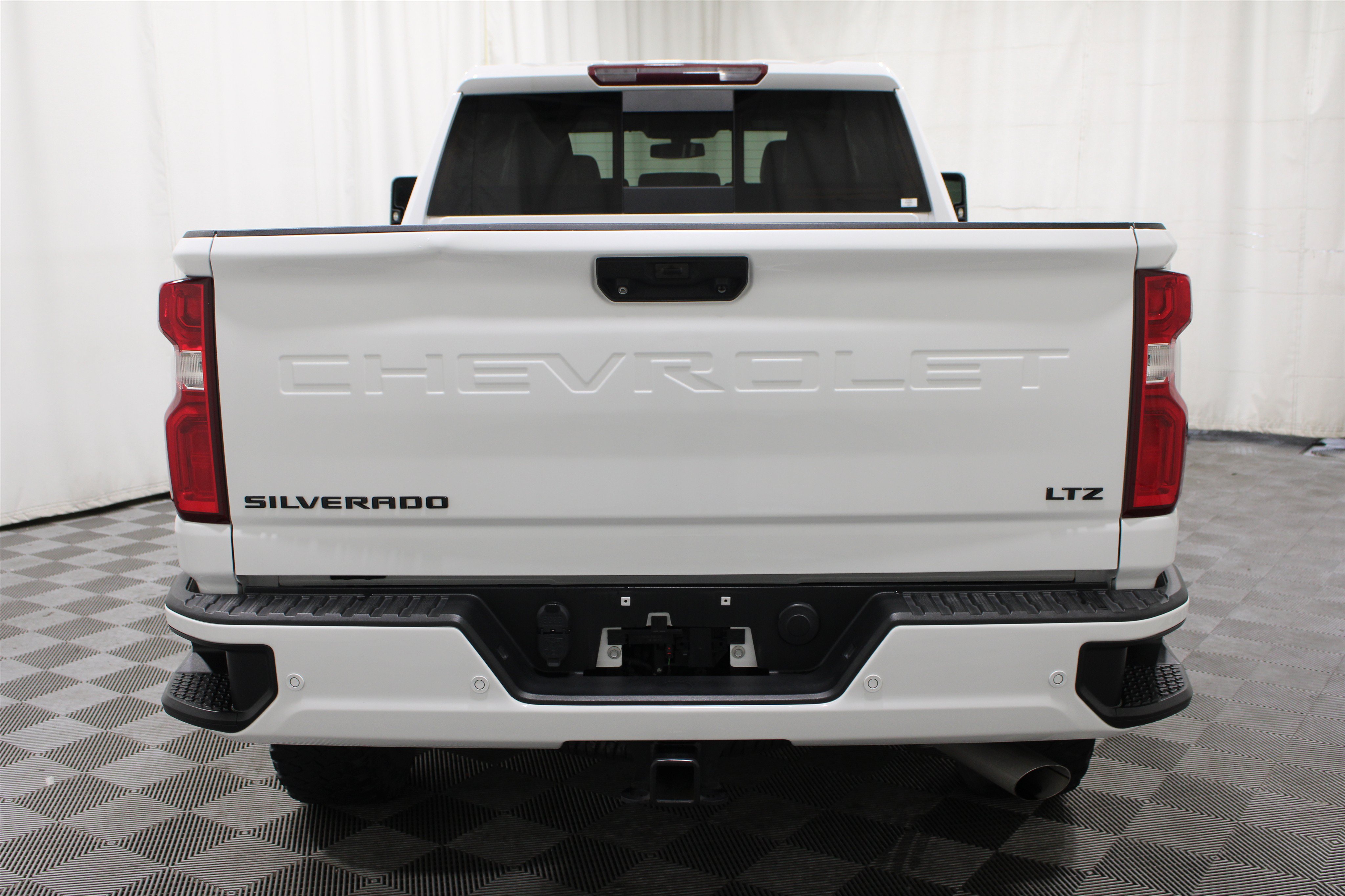 Used 2021 Chevrolet Silverado 2500 LTZ w/ LTZ Plus Package AWD/4WD image 28