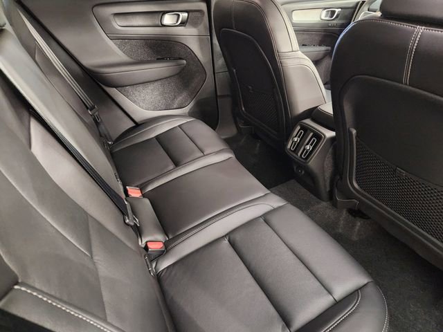 New 2026 Volvo XC40 B5 Core image 29