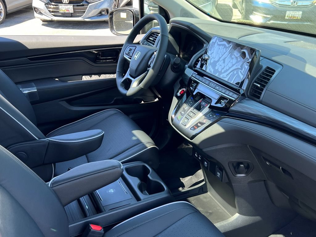 New 2026 Honda Odyssey Elite image 9