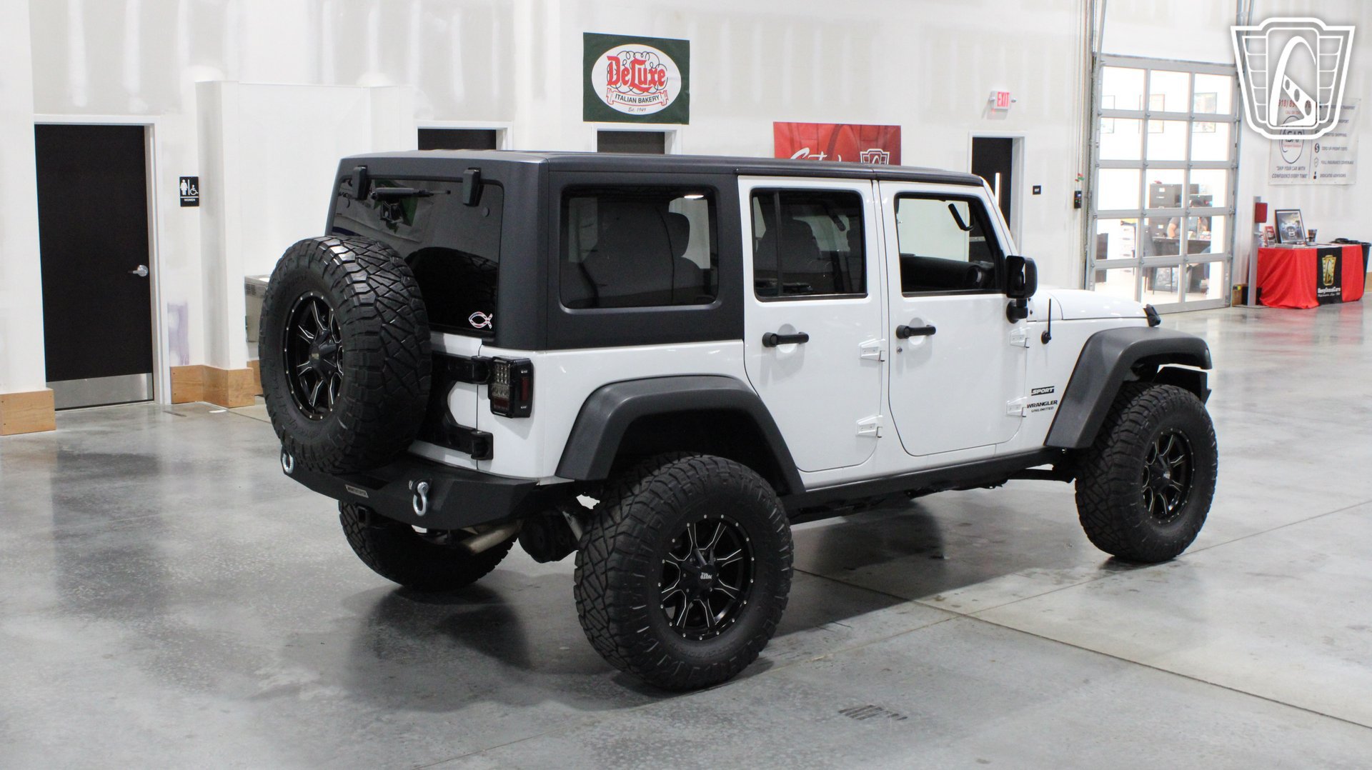 Used 2016 Jeep Wrangler Unlimited Sport w/ Quick Order Package 24S AWD/4WD image 34