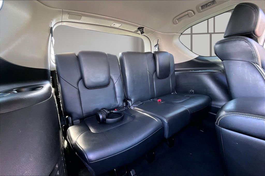 Used 2017 INFINITI QX80 4WD w/ Driver Assistance Package image 27