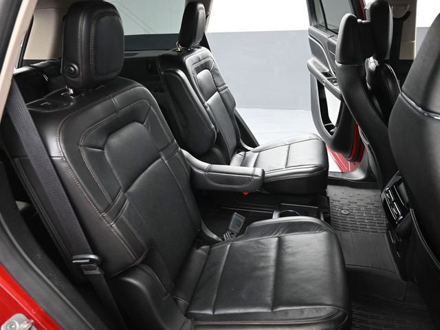 Used 2020 Lincoln Aviator Reserve w/ Equipment Group 202A image 22