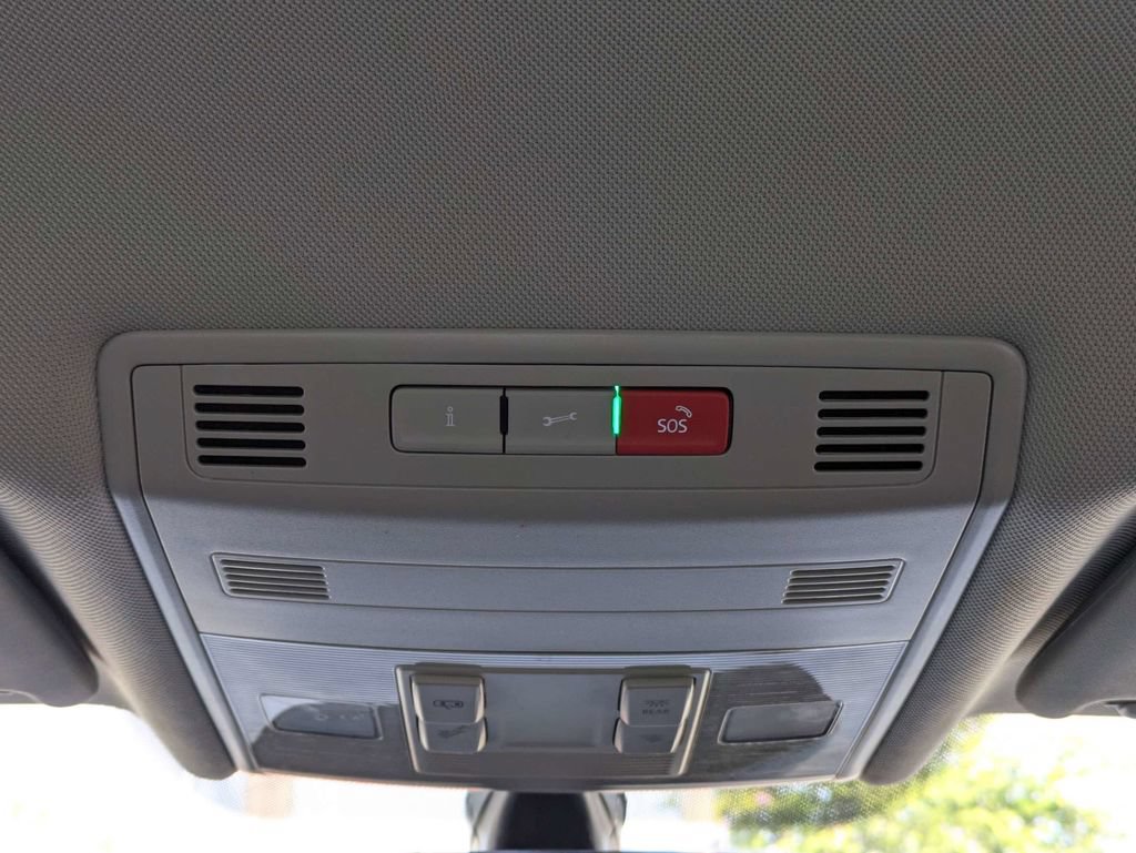 Certified 2023 Volkswagen Jetta S FWD image 21