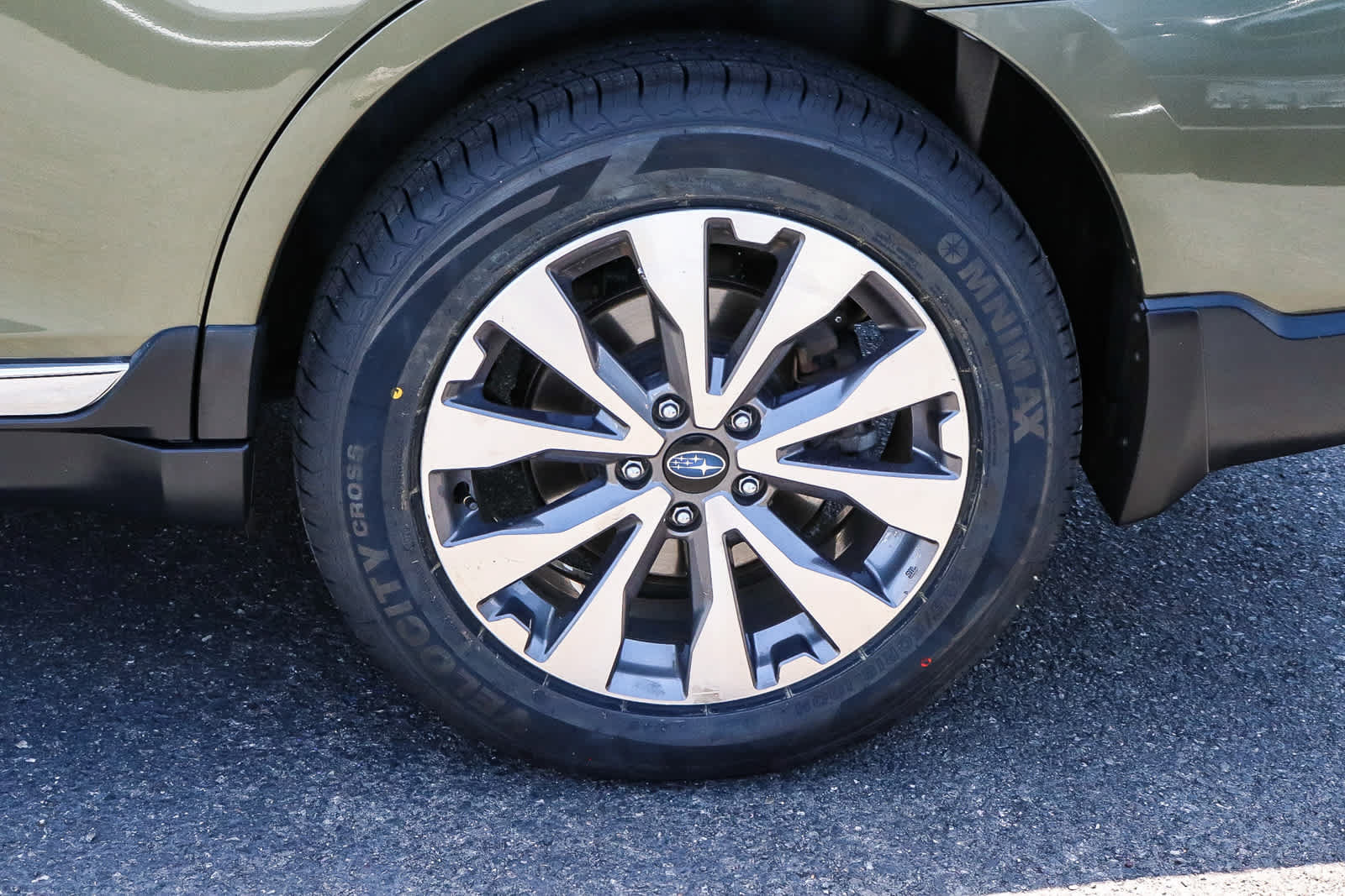 Used 2019 Subaru Outback 2.5i Touring w/ Popular Package #3A AWD/4WD image 13