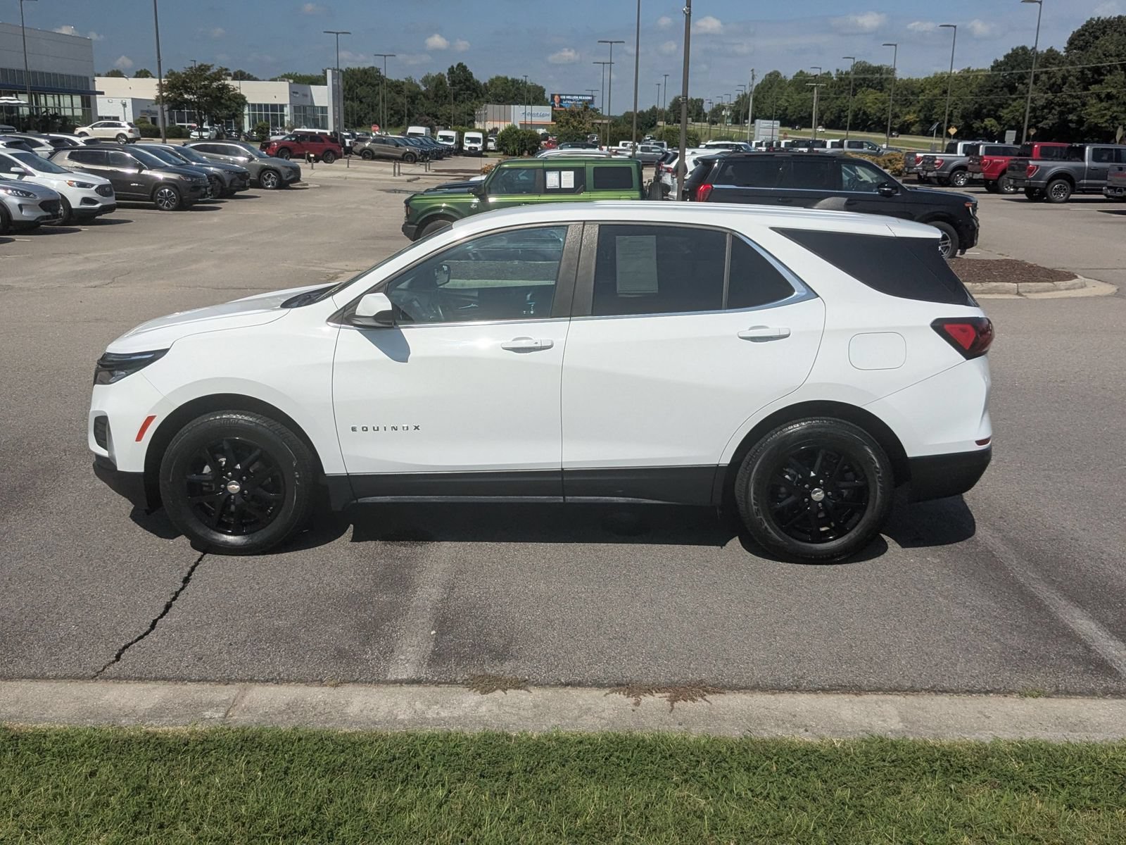 Used 2024 Chevrolet Equinox LT AWD/4WD image 6