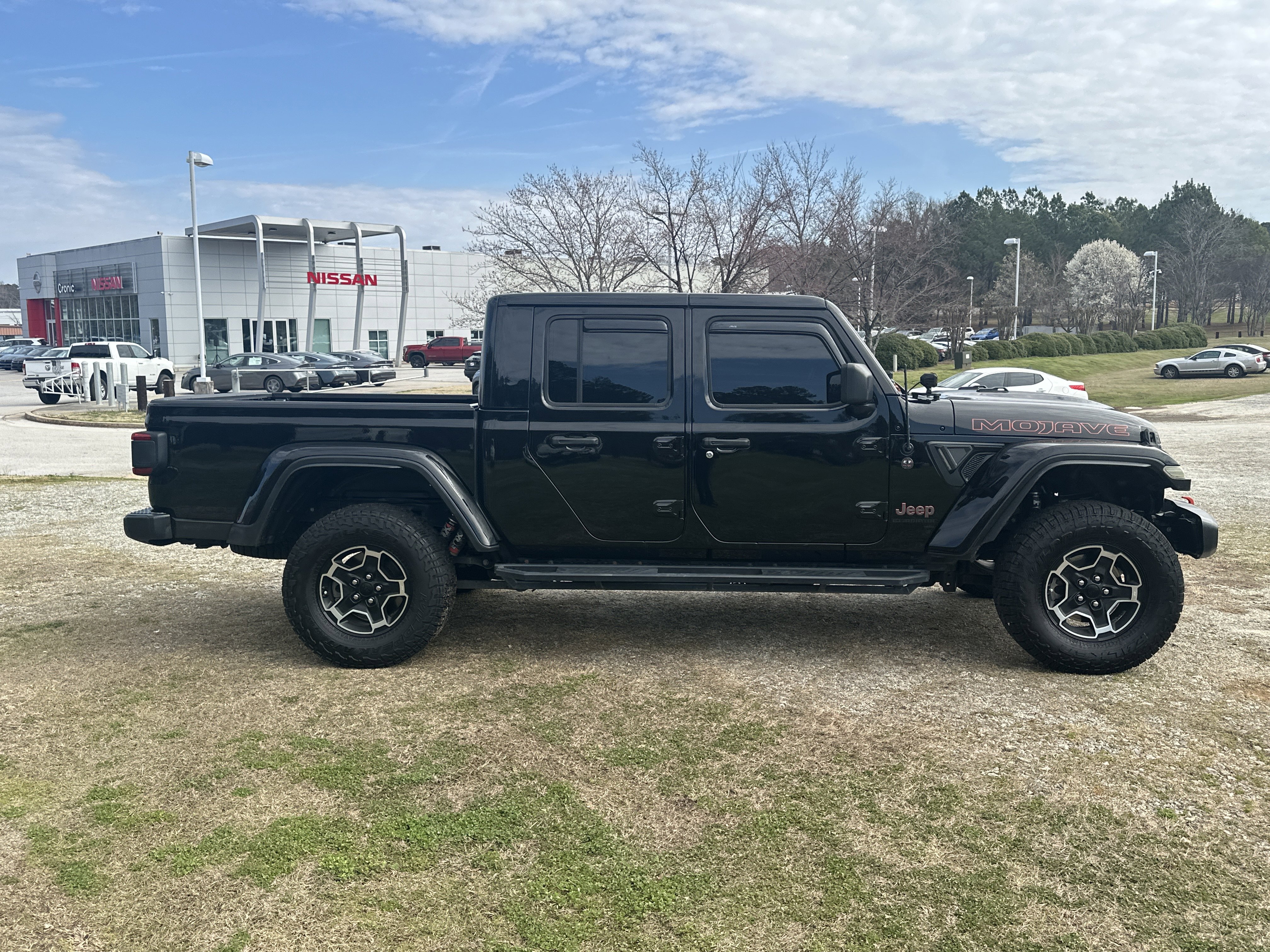 Used 2022 Jeep Gladiator Mojave w/ LED Lighting Group image 4