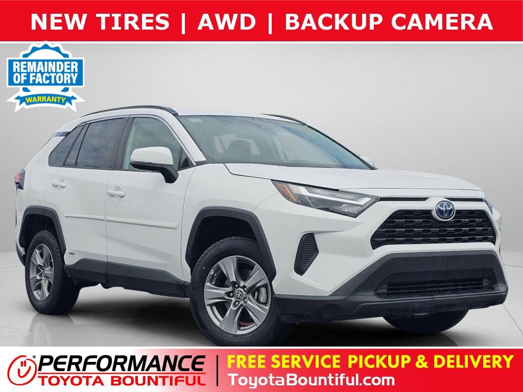 Used 2024 Toyota RAV4 LE AWD/4WD image 1