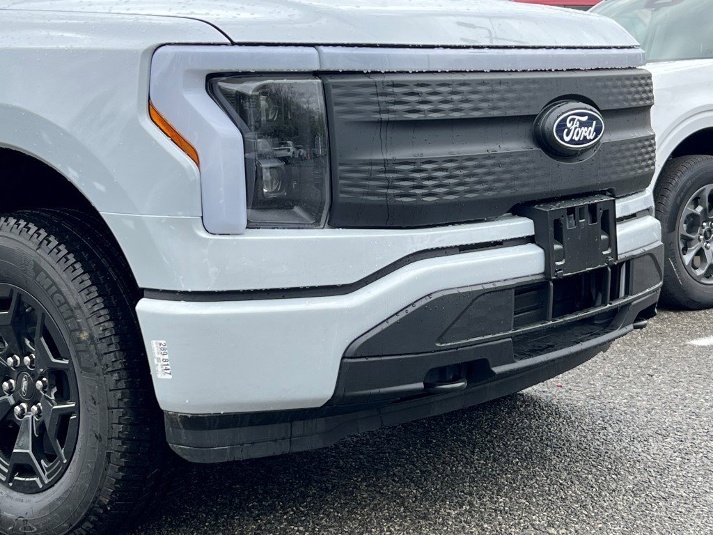 New 2025 Ford F150 Lightning XLT image 2