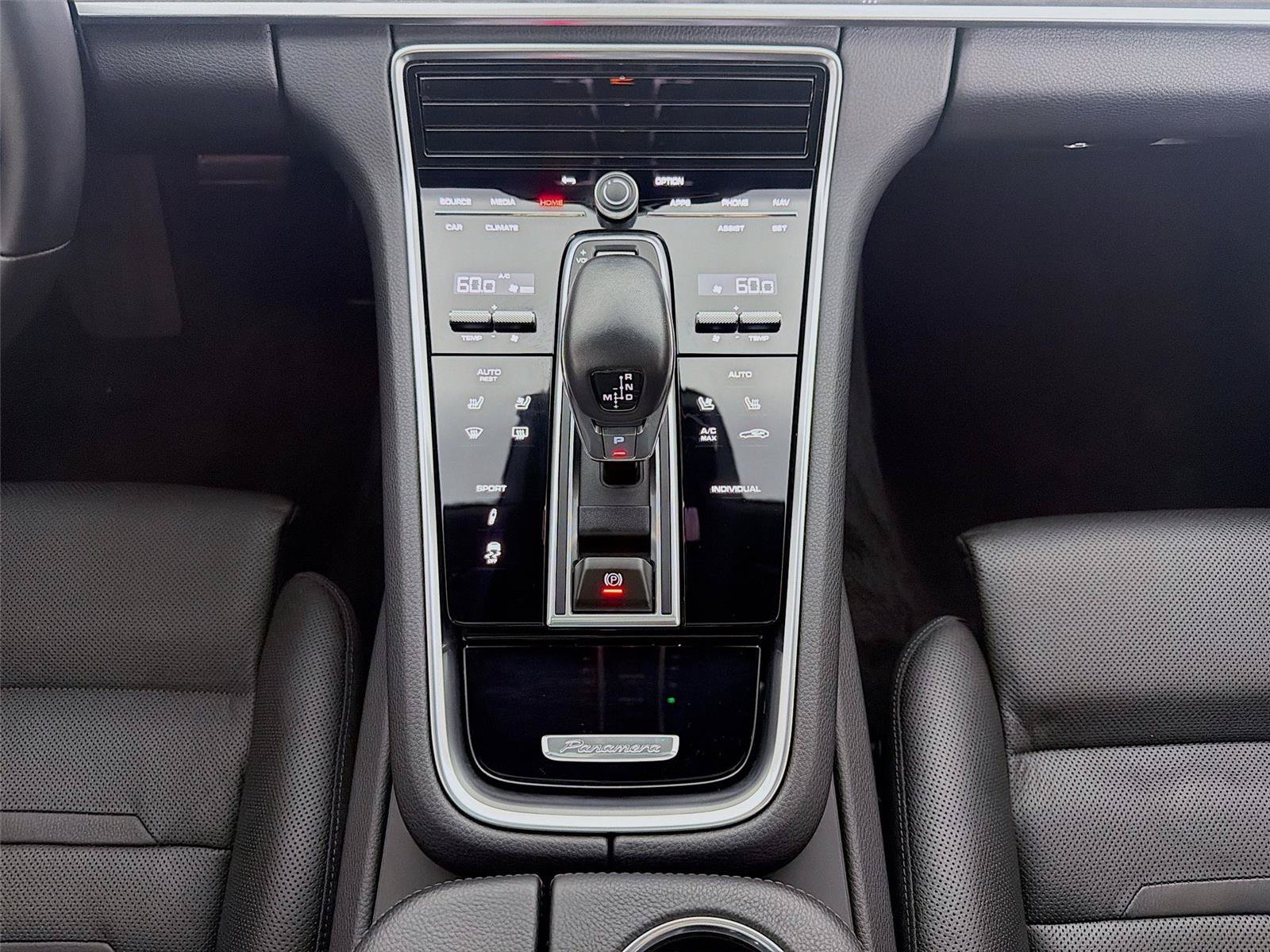 Certified 2023 Porsche Panamera Platinum Edition RWD image 21