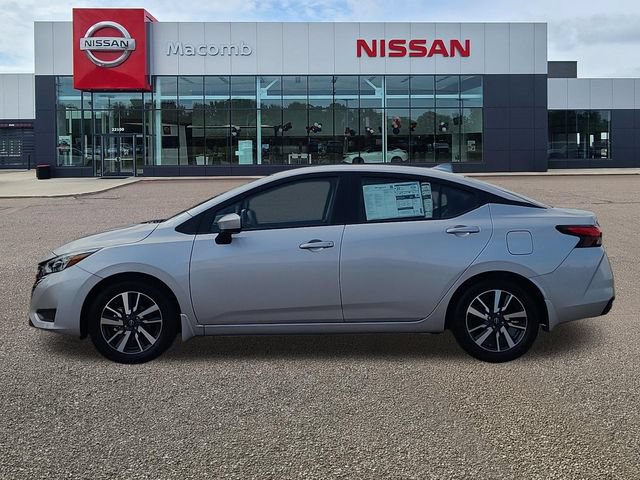 New 2025 Nissan Versa SV w/ Trunk Package FWD image 4