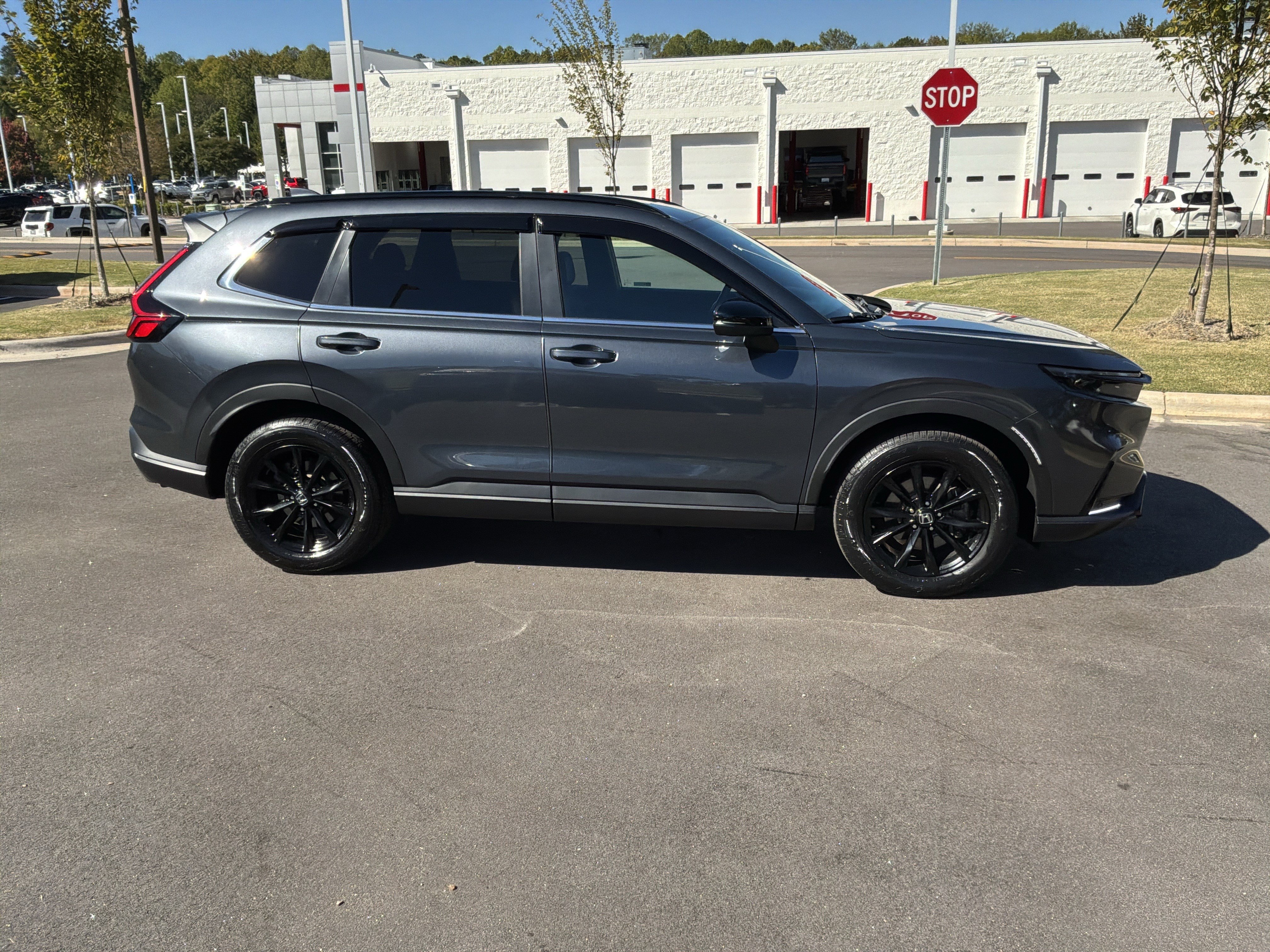 Used 2024 Honda CR-V Sport-L image 11