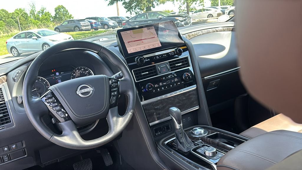 Used 2023 Nissan Armada Platinum w/ Captain's Chairs Package AWD/4WD image 13