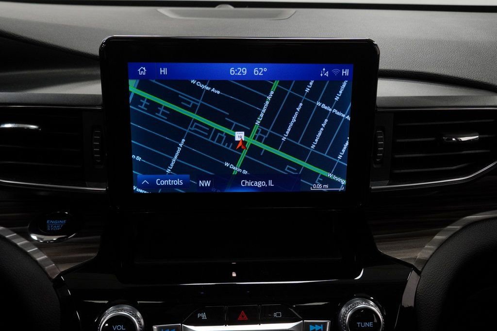 Used 2022 Ford Explorer Limited w/ Hybrid Equipment Group 310A image 31