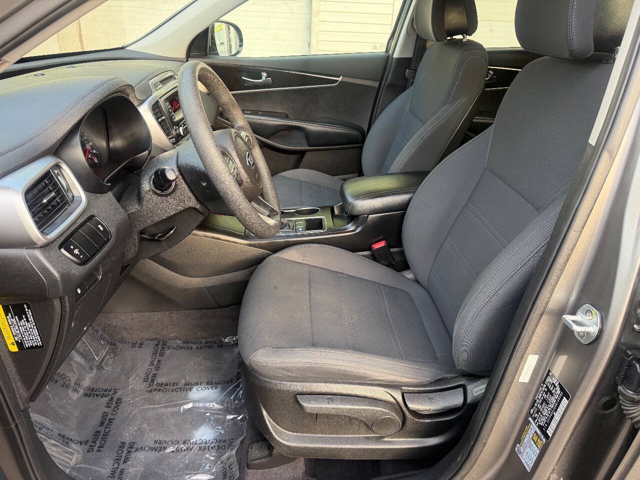 Used 2016 Kia Sorento L FWD image 12