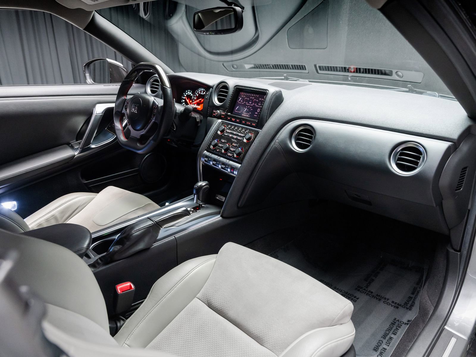 Used 2009 Nissan GT-R Premium AWD/4WD image 65